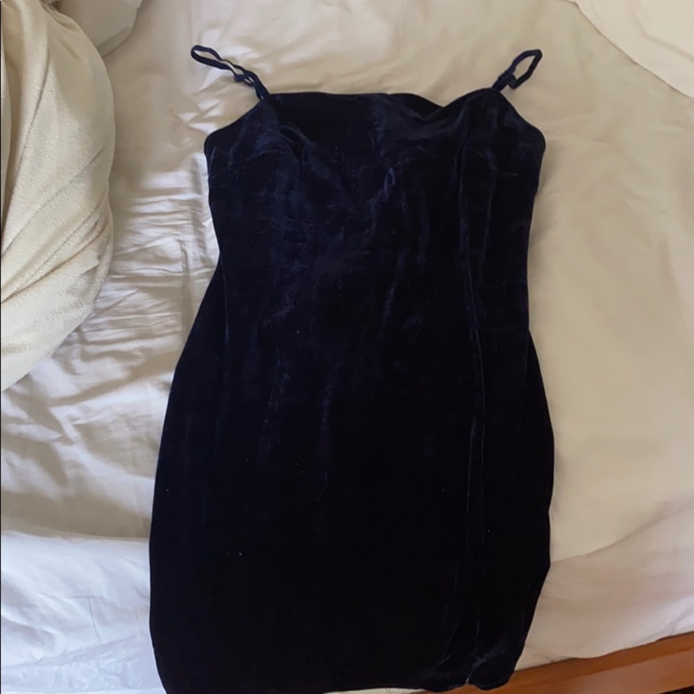 Brand New!!! Lulu’s Navy Velvet Dress